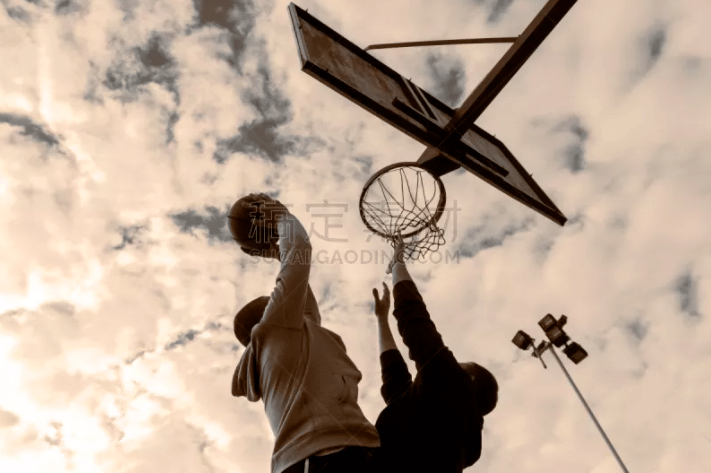 迈阿密国际总比分2-1晋级，梅西双响+完成生涯第400次助攻