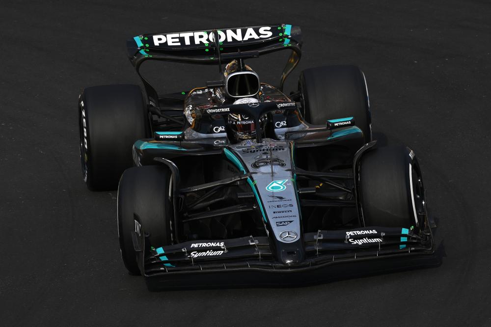 广东男篮在CBA俱乐部杯中以56-30大胜合肥狂风，发挥出色，攻防效率高，取得八强资格。